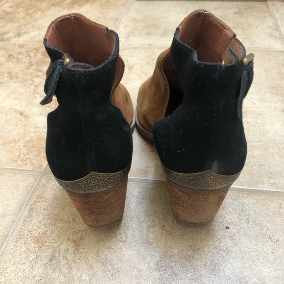 Jeffrey Campbell Booties - Picture 4 of 6